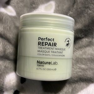 NWT NatureLab. Tokyo Perfect Repair Treatment Masque